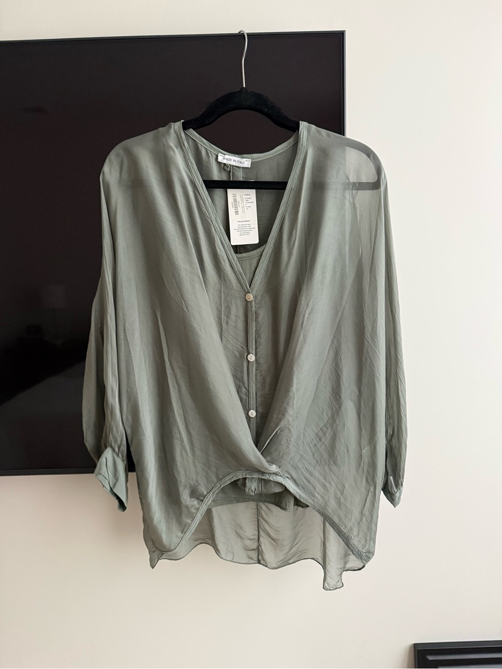 Sz Medium Button up layered blouse top